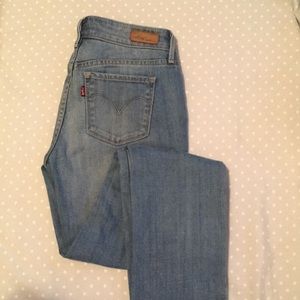 Levis slight curve classic slim fit